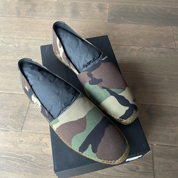 Authentic Saint Laurent Camouflage Espadrilles - Picture 2 of 11